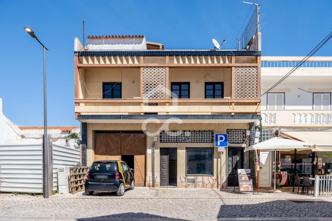 Moradia T4 para Venda em São Silvestre Foto 2