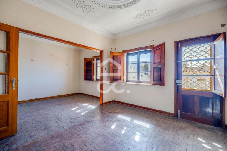 Moradia T4 para Venda em São Silvestre Foto 8