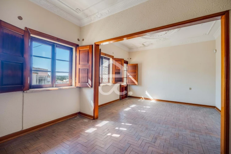 Moradia T4 para Venda em São Silvestre Foto 6