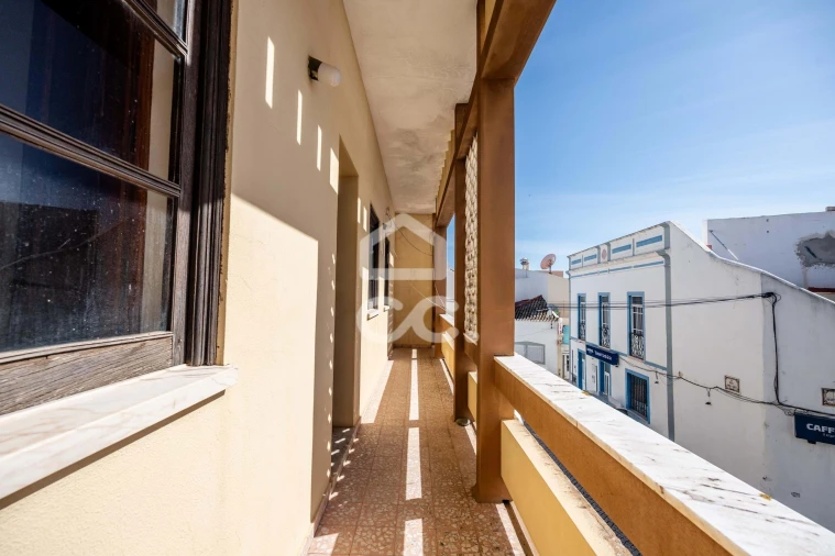 Moradia T4 para Venda em São Silvestre Foto 1