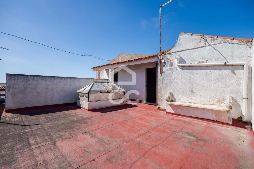 Moradia T4 para Venda em São Silvestre Foto 26