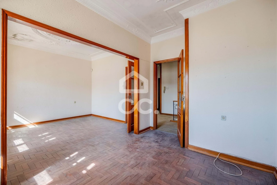 Moradia T4 para Venda em São Silvestre Foto 7