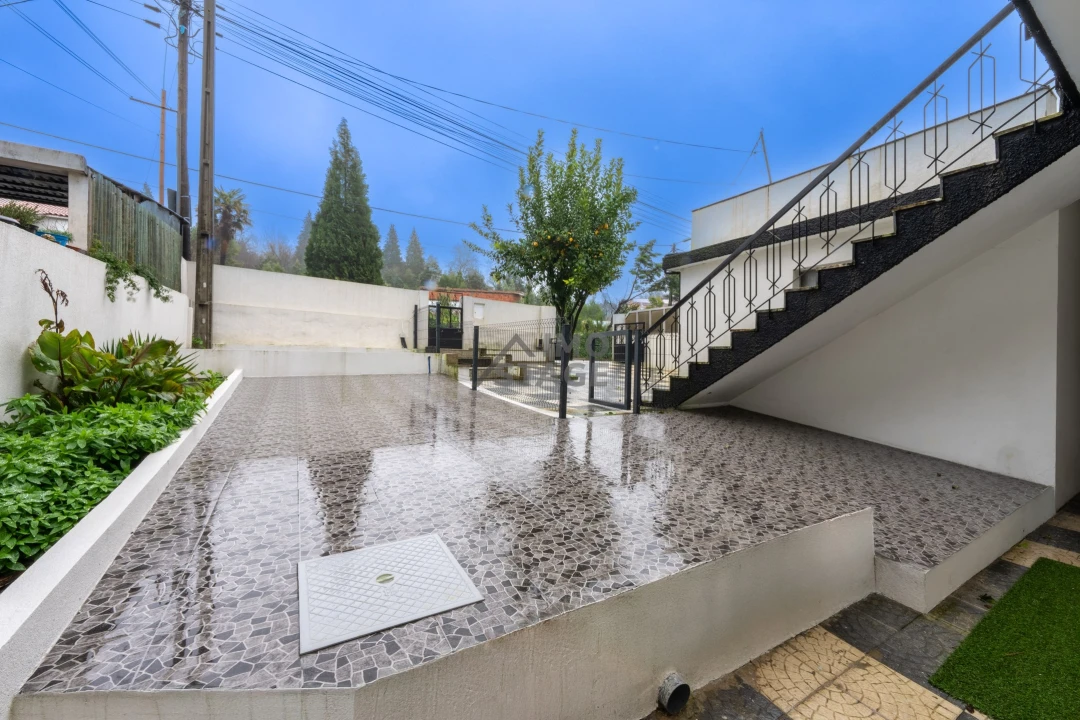 Moradia T4 para Venda em Ermesinde Foto 3