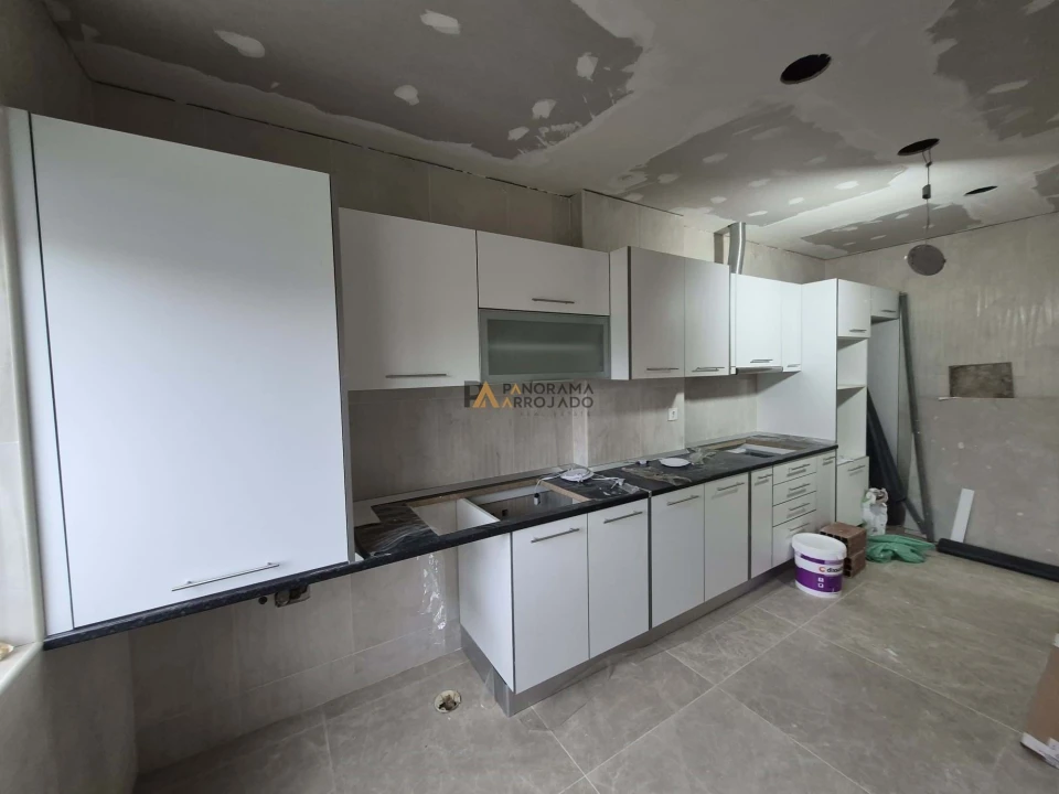 Apartamento T3 para Venda em Amora Foto 1