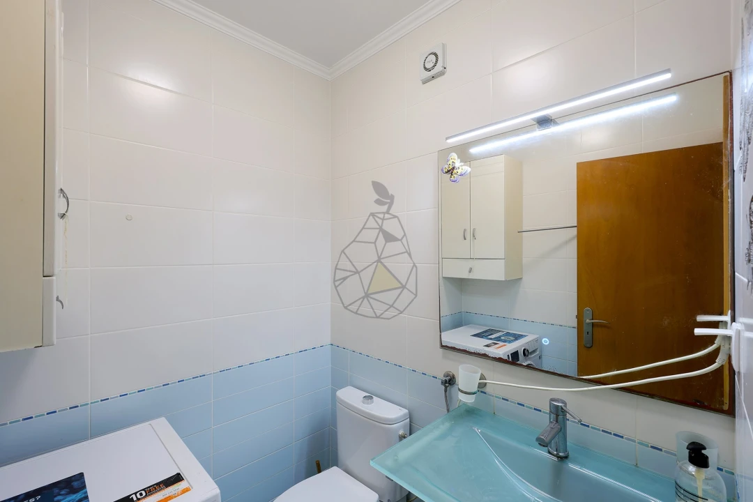 Apartamento T3 para Venda em Estômbar e Parchal Foto 16