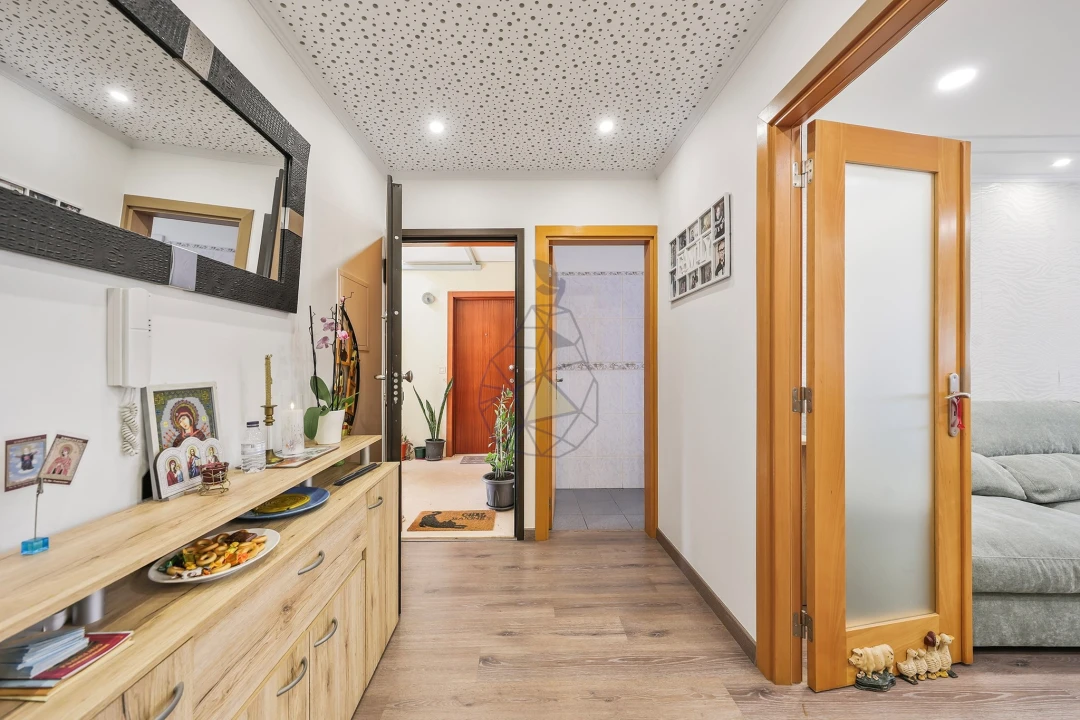 Apartamento T3 para Venda em Estômbar e Parchal Foto 29