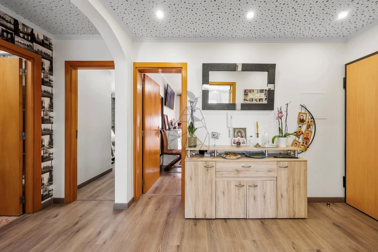 Apartamento T3 para Venda em Estômbar e Parchal Foto 10