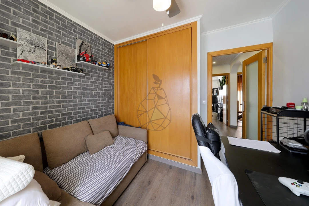 Apartamento T3 para Venda em Estômbar e Parchal Foto 19