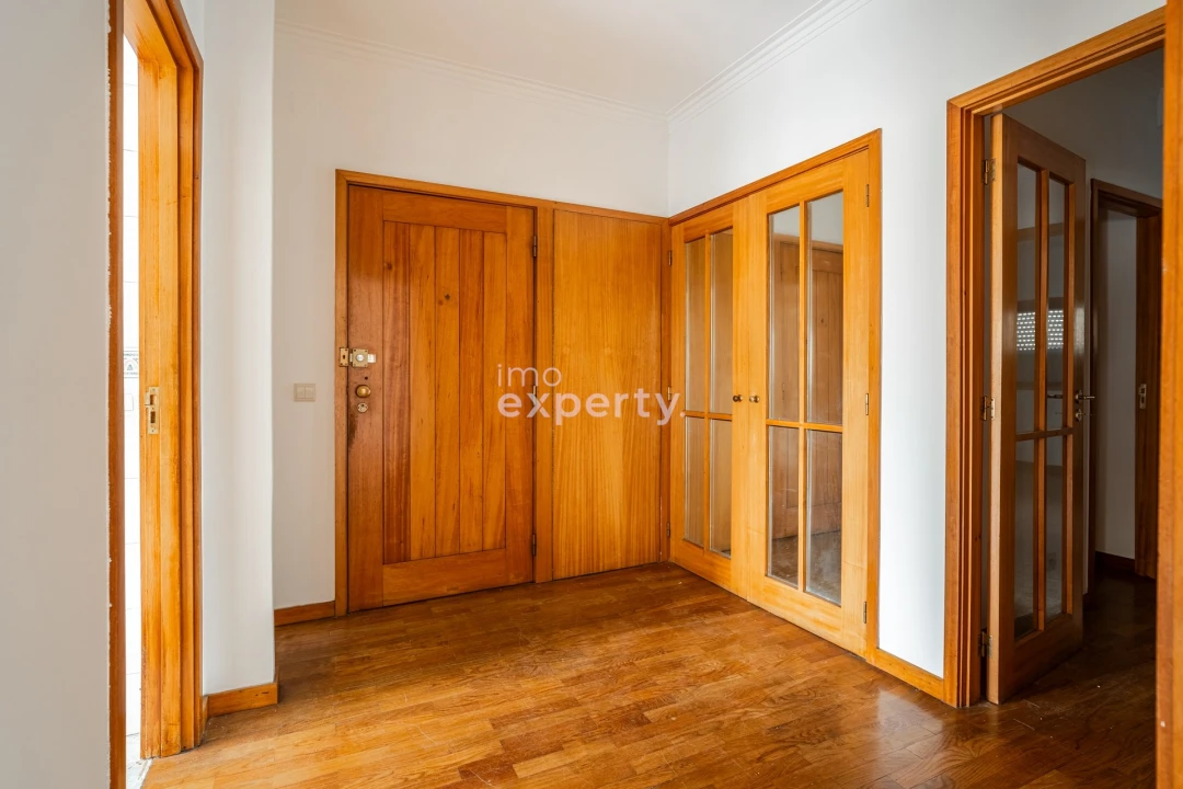 Apartamento T3 para Arrendamento em Braga (Maximinos, Sé e Cividade) Foto 13