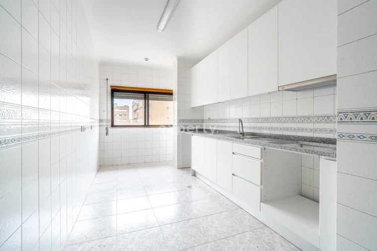 Apartamento T3 para Arrendamento em Braga (Maximinos, Sé e Cividade)