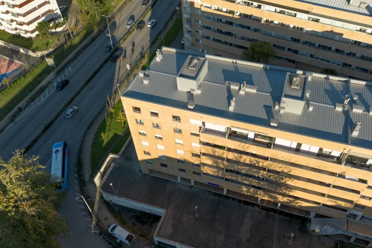 Apartamento T3 para Arrendamento em Braga (Maximinos, Sé e Cividade) Foto 17