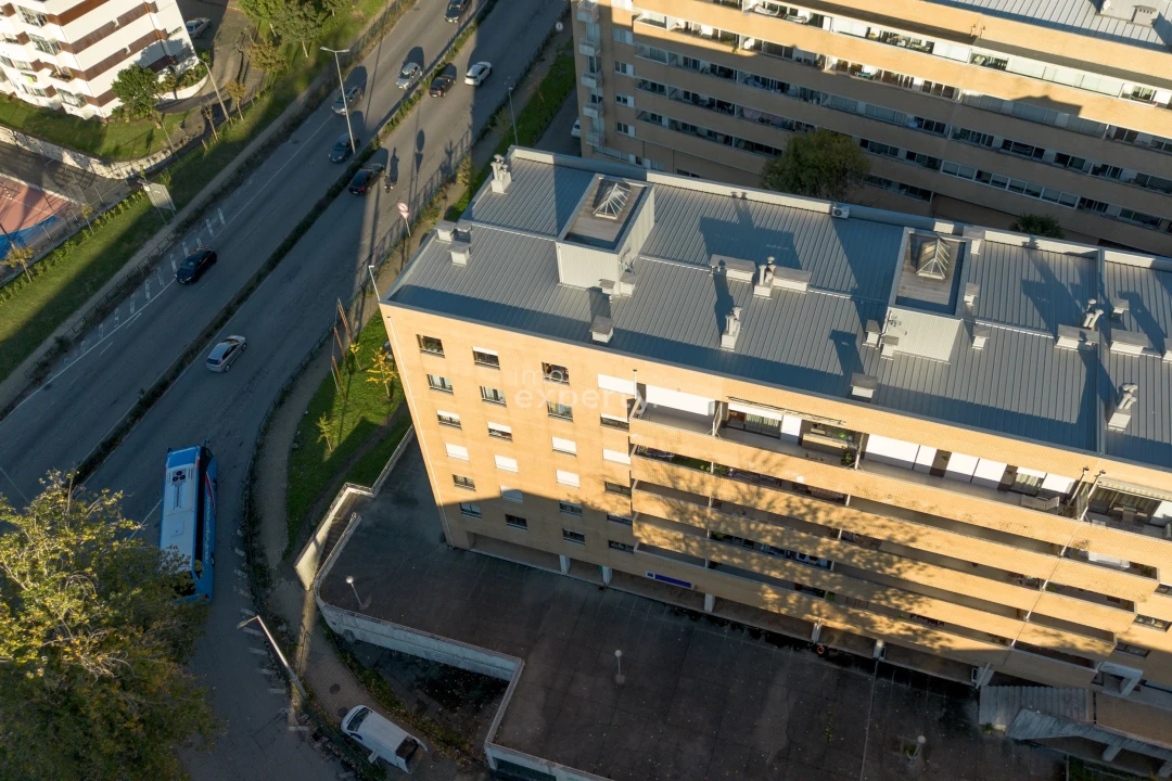 Apartamento T3 para Arrendamento em Braga (Maximinos, Sé e Cividade) Foto 17