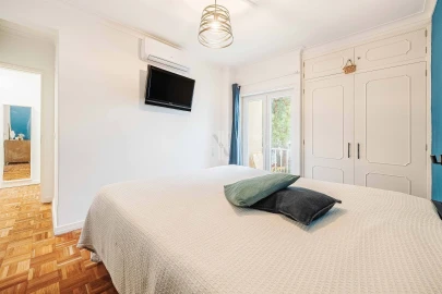 Apartamento T3 para Venda em Oeiras e São Julião da Barra, Paço de Arcos e Caxias