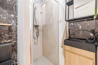 Apartamento T3 para Venda em Oeiras e São Julião da Barra, Paço de Arcos e Caxias