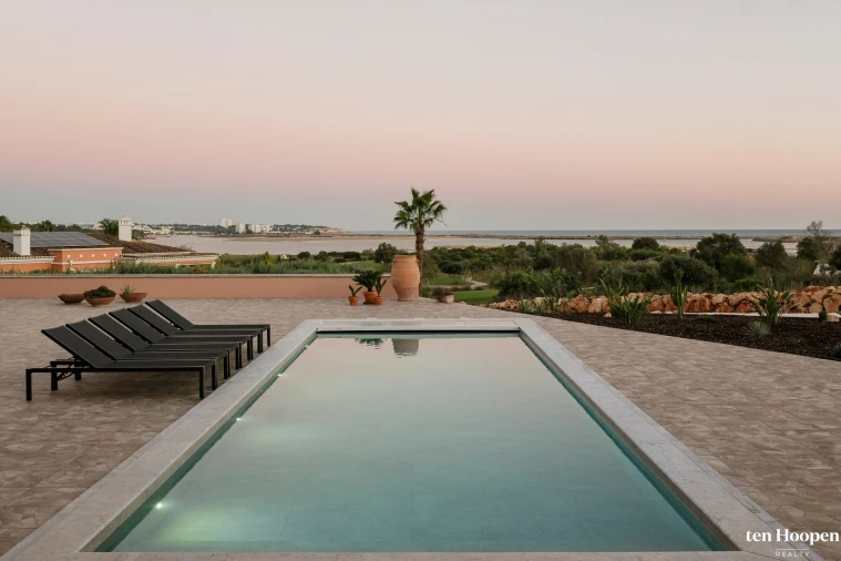 Moradia T4 para Venda em Lagos (São Sebastião e Santa Maria) Foto 33