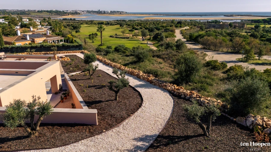 Moradia T4 para Venda em Lagos (São Sebastião e Santa Maria) Foto 3