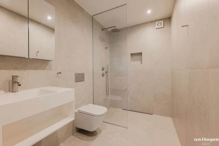 Moradia T4 para Venda em Lagos (São Sebastião e Santa Maria) Foto 22