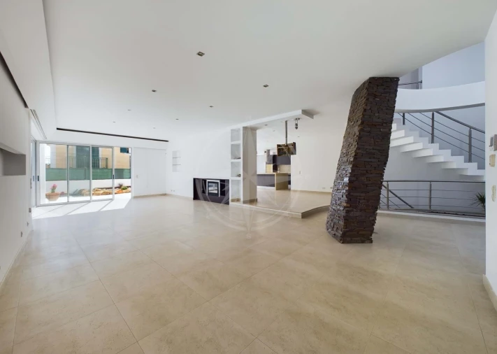 Moradia T5 para Venda em Tavira (Santa Maria e Santiago) Foto 6