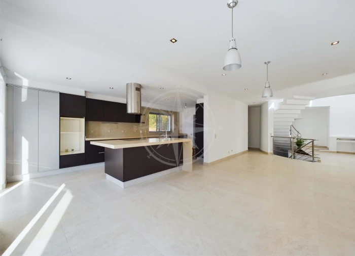 Moradia T5 para Venda em Tavira (Santa Maria e Santiago) Foto 4