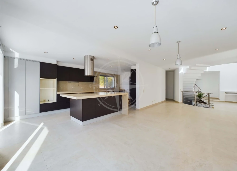 Moradia T5 para Venda em Tavira (Santa Maria e Santiago) Foto 4