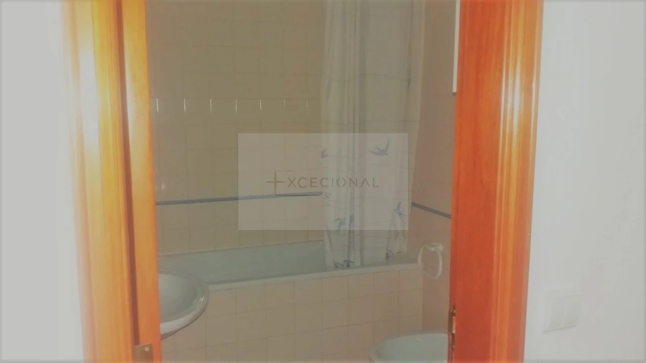 Moradia T2 para Venda em Freiria Foto 4