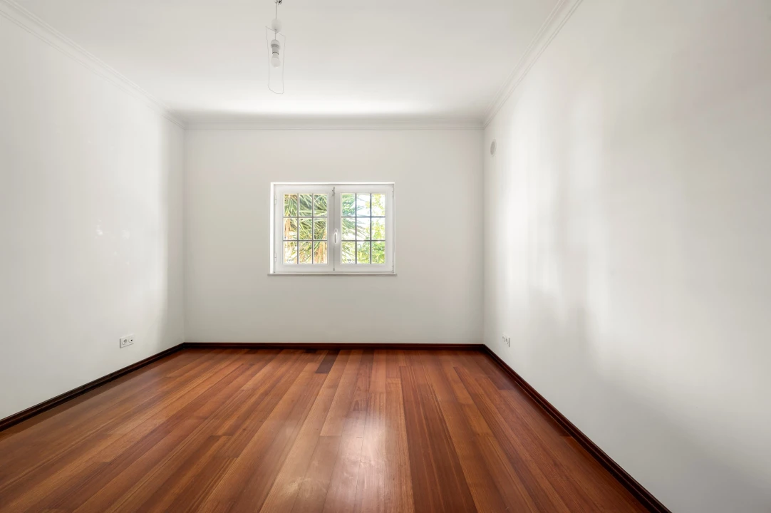 Moradia T5 para Venda em Moita Foto 25