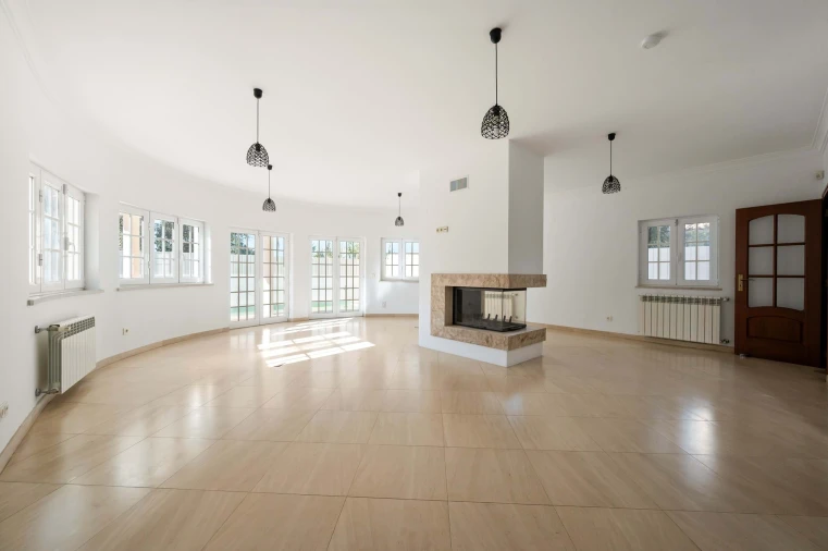 Moradia T5 para Venda em Moita Foto 3