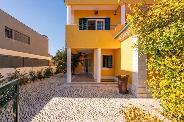 Moradia T5 para Venda em Moita Foto 41