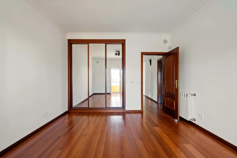 Moradia T5 para Venda em Moita Foto 31