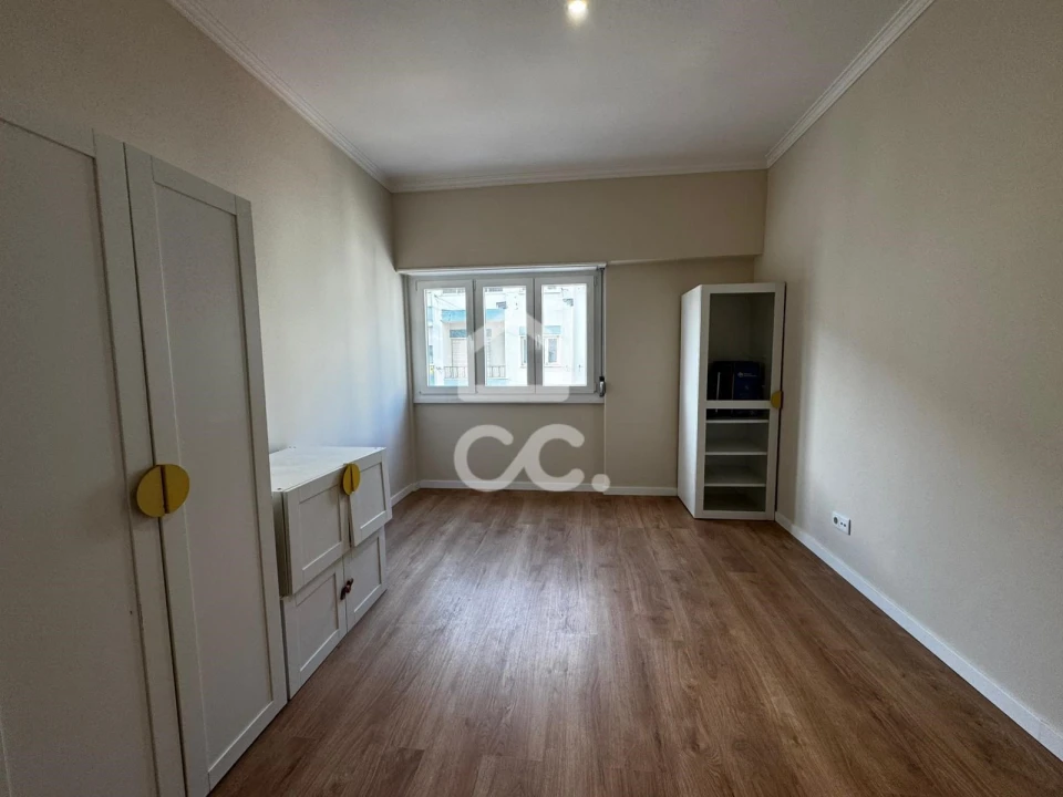 Apartamento T3 para Venda em Odivelas Foto 12