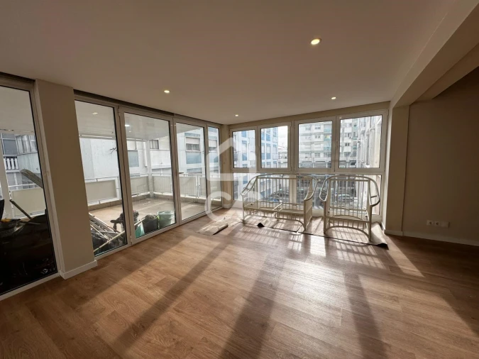 Apartamento T3 para Venda em Odivelas Foto 6