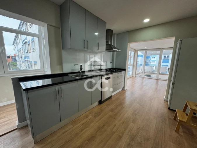 Apartamento T3 para Venda em Odivelas Foto 4