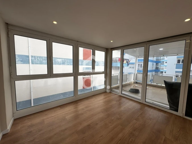 Apartamento T3 para Venda em Odivelas Foto 5