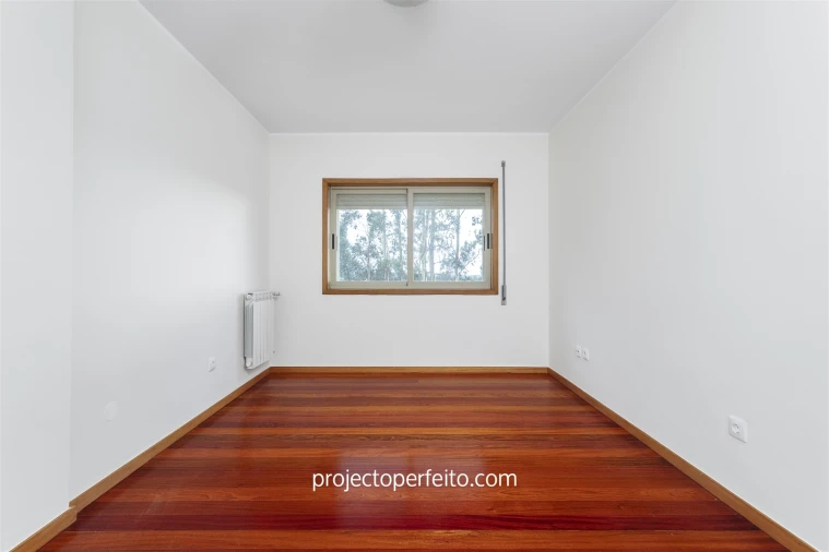 Apartamento T3 para Arrendamento em São Felix da Marinha Foto 11