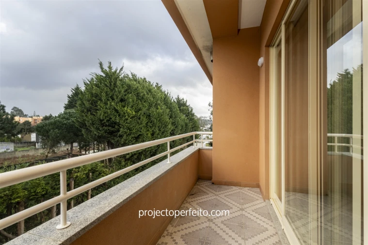 Apartamento T3 para Arrendamento em São Felix da Marinha Foto 17