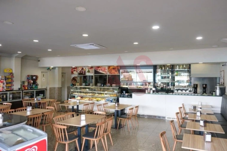 Loja para Trespasse em Mesão Frio Foto 5