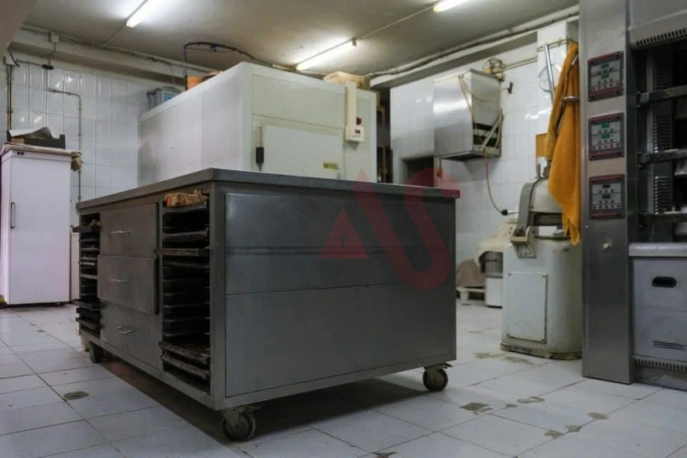 Loja para Trespasse em Mesão Frio Foto 8