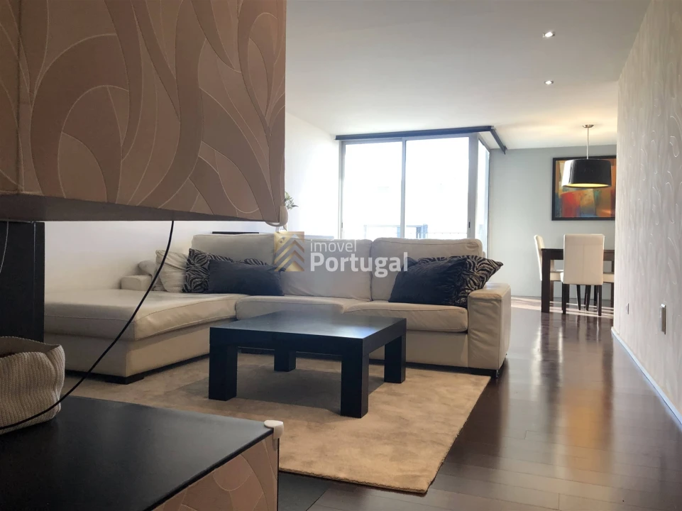 Apartamento T3 para Arrendamento em Nogueira, Fraião e Lamaçães Foto 2