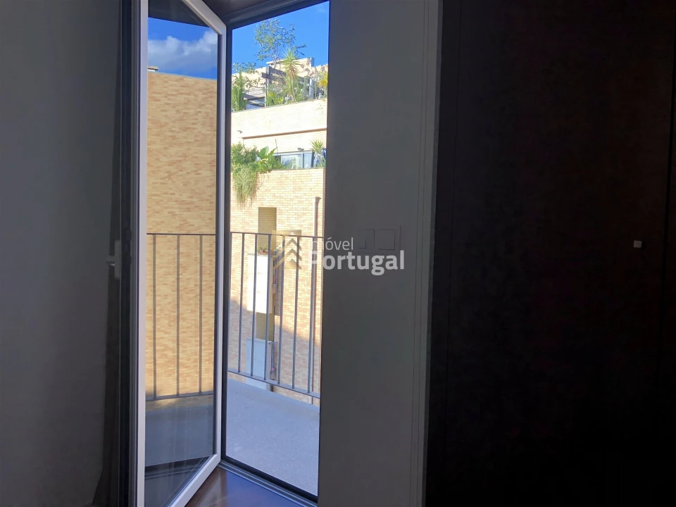 Apartamento T3 para Arrendamento em Nogueira, Fraião e Lamaçães Foto 16