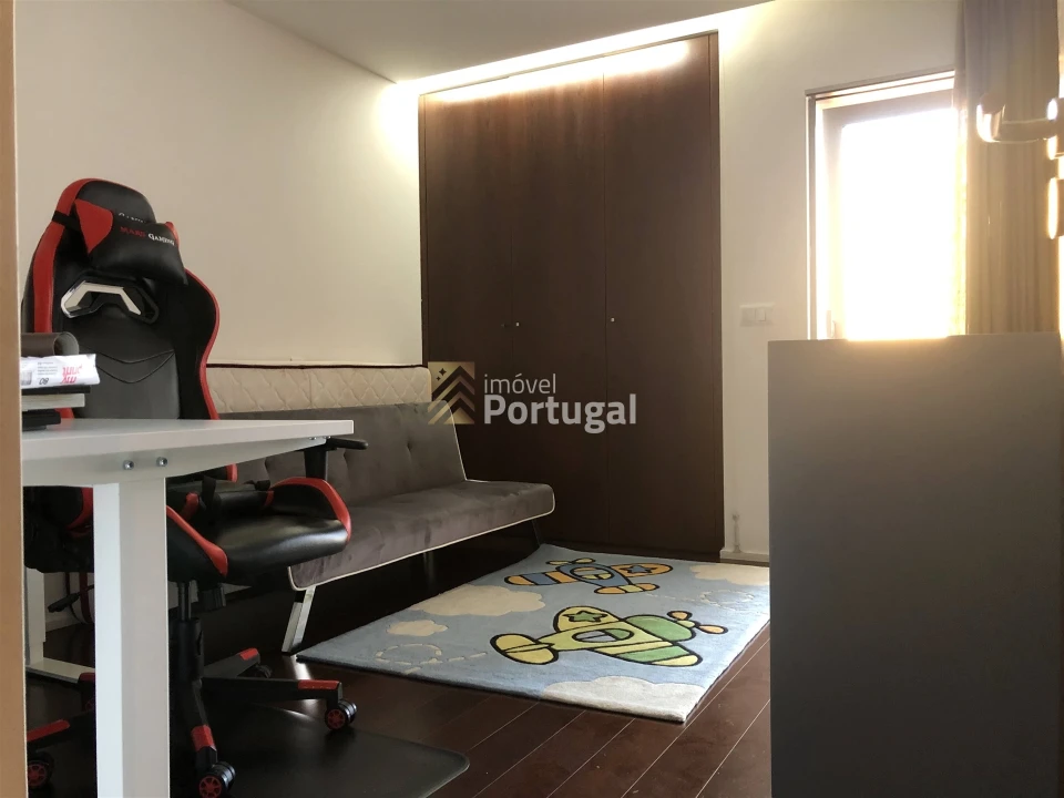 Apartamento T3 para Arrendamento em Nogueira, Fraião e Lamaçães Foto 15