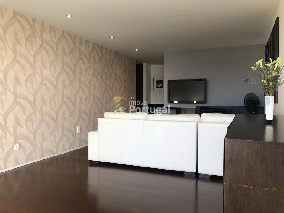 Apartamento T3 para Arrendamento em Nogueira, Fraião e Lamaçães Foto 8