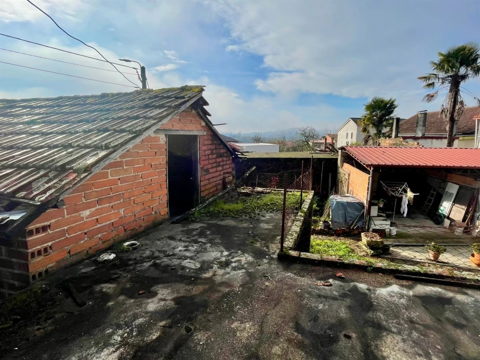 Moradia T2 para Venda em Castelões Foto 4