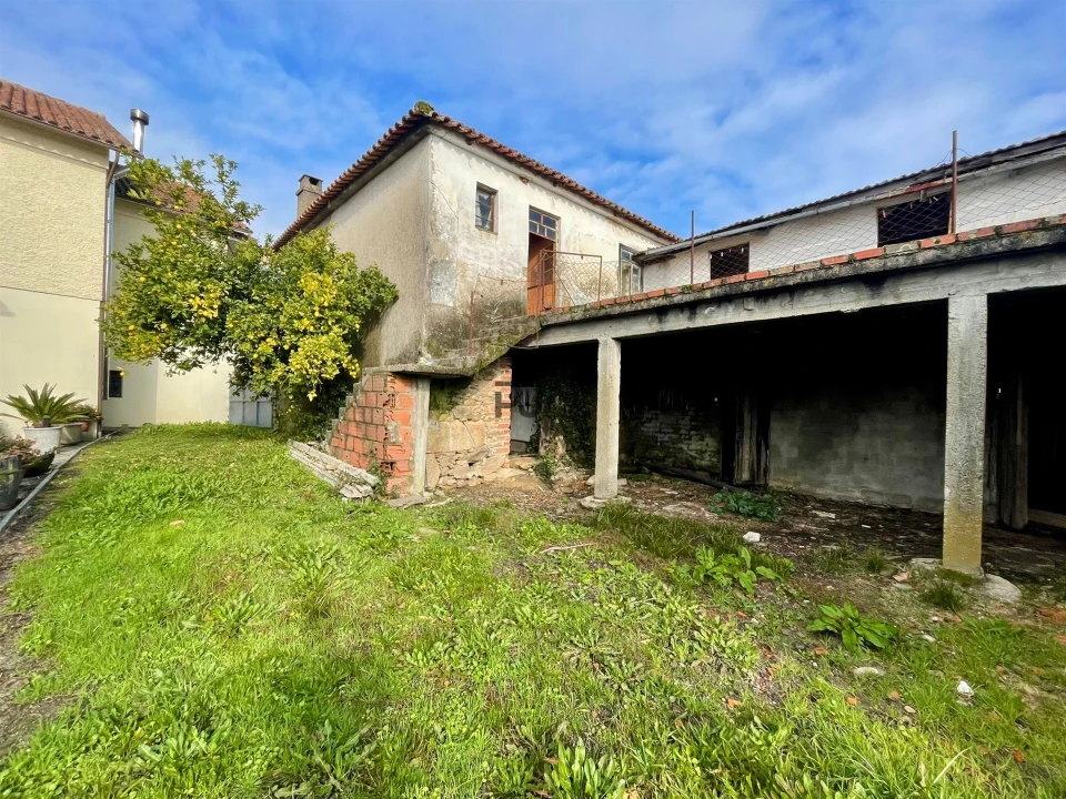 Moradia T2 para Venda em Castelões Foto 8