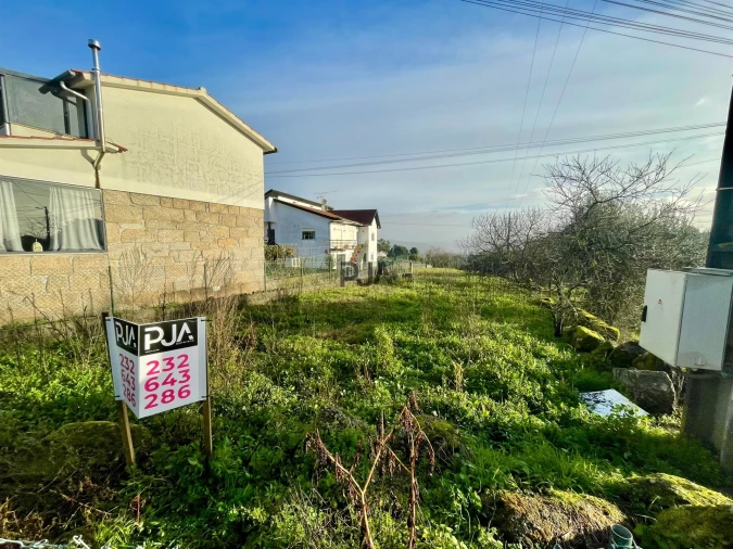 Terreno Misto para Venda em Lajeosa do Dão Foto 1