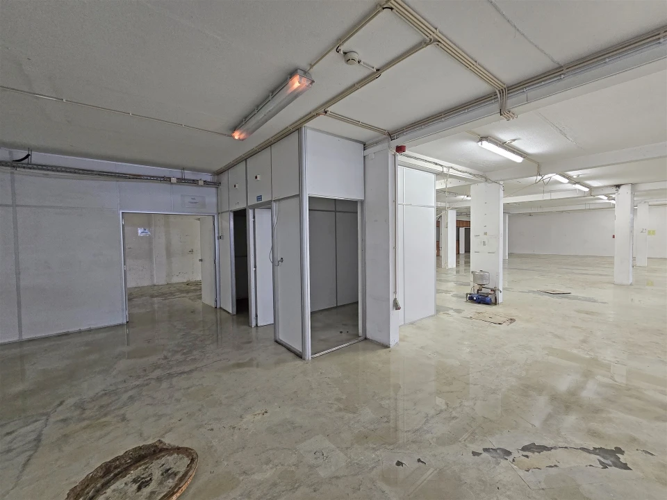 Armazém para Arrendamento em Repeses e São Salvador Foto 2