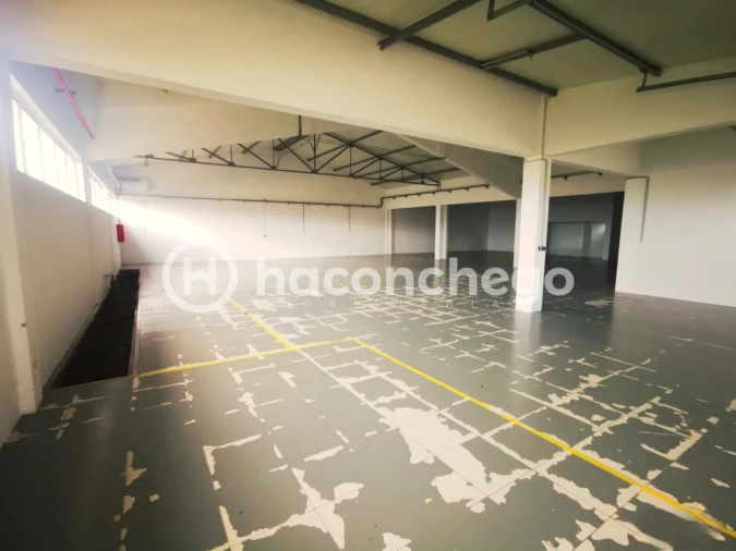 Armazém para Arrendamento em Lijo Foto 11