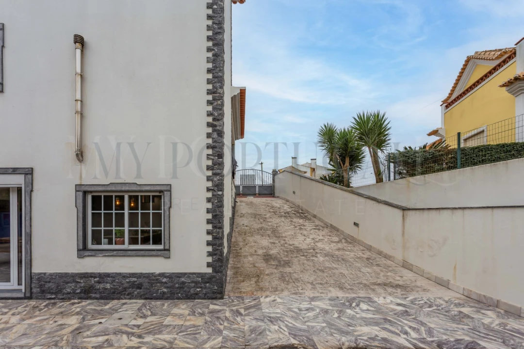 Moradia T5 para Venda em Santo Isidoro Foto 35