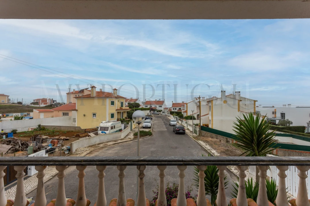 Moradia T5 para Venda em Santo Isidoro Foto 39