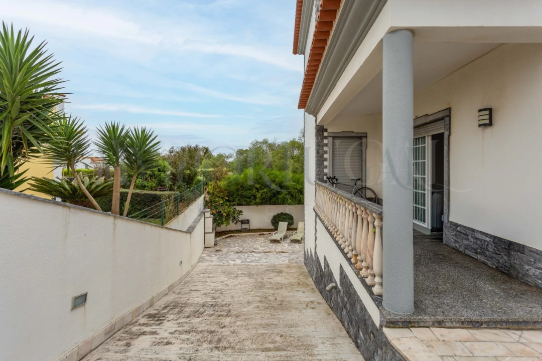 Moradia T5 para Venda em Santo Isidoro Foto 42