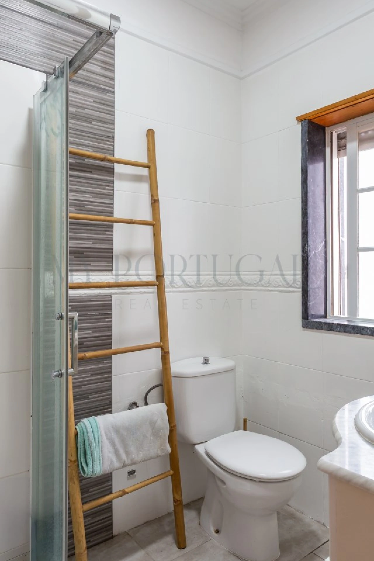 Moradia T5 para Venda em Santo Isidoro Foto 48